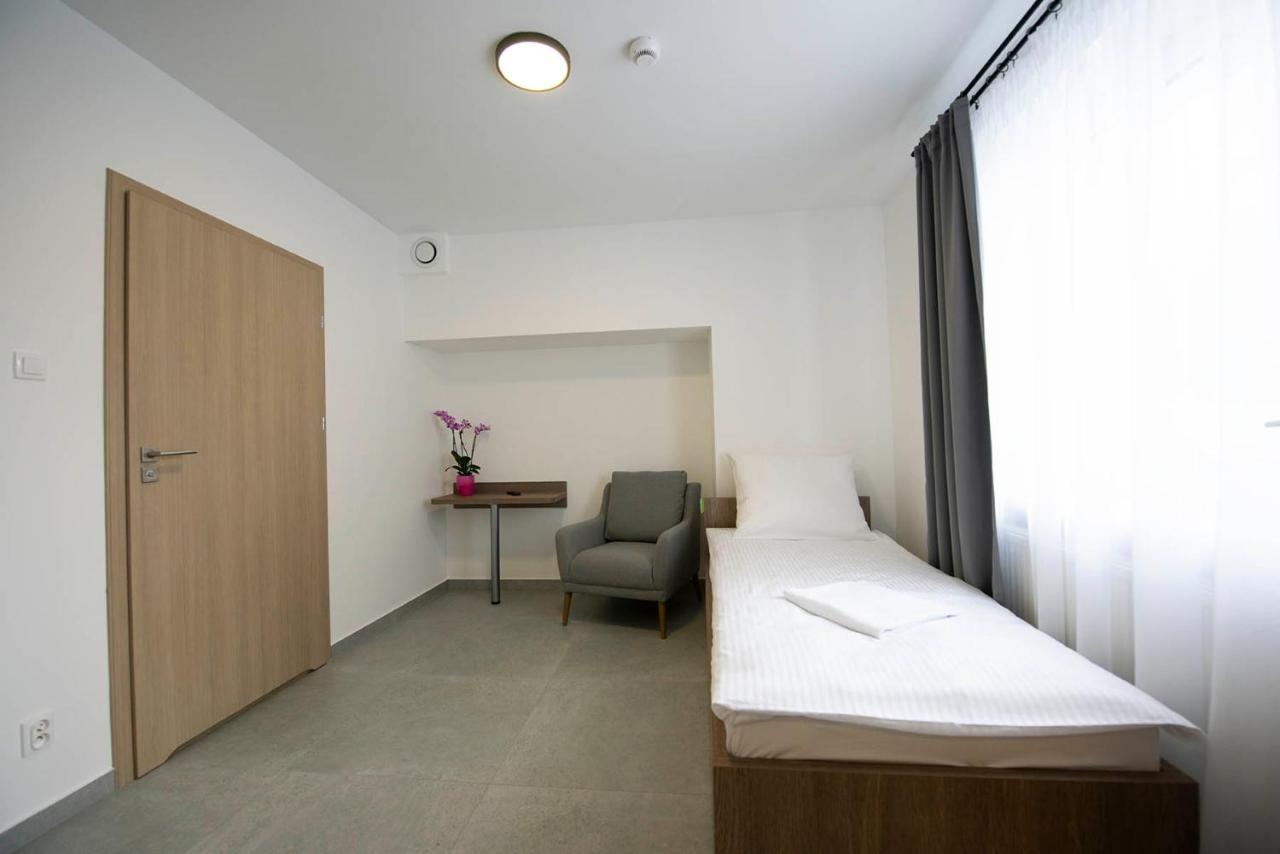 Hostel Sms Free Parking بيدغوستيا المظهر الخارجي الصورة