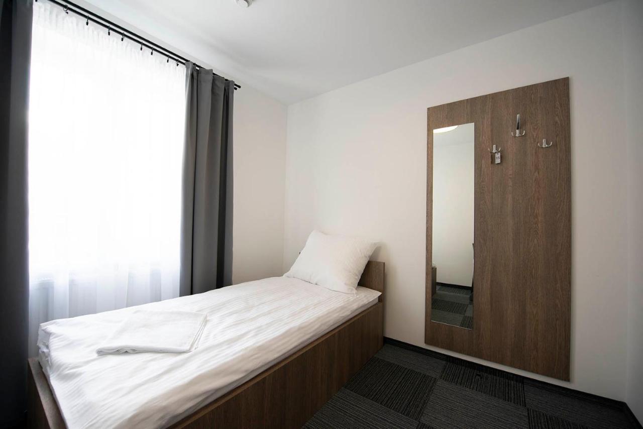 Hostel Sms Free Parking بيدغوستيا المظهر الخارجي الصورة
