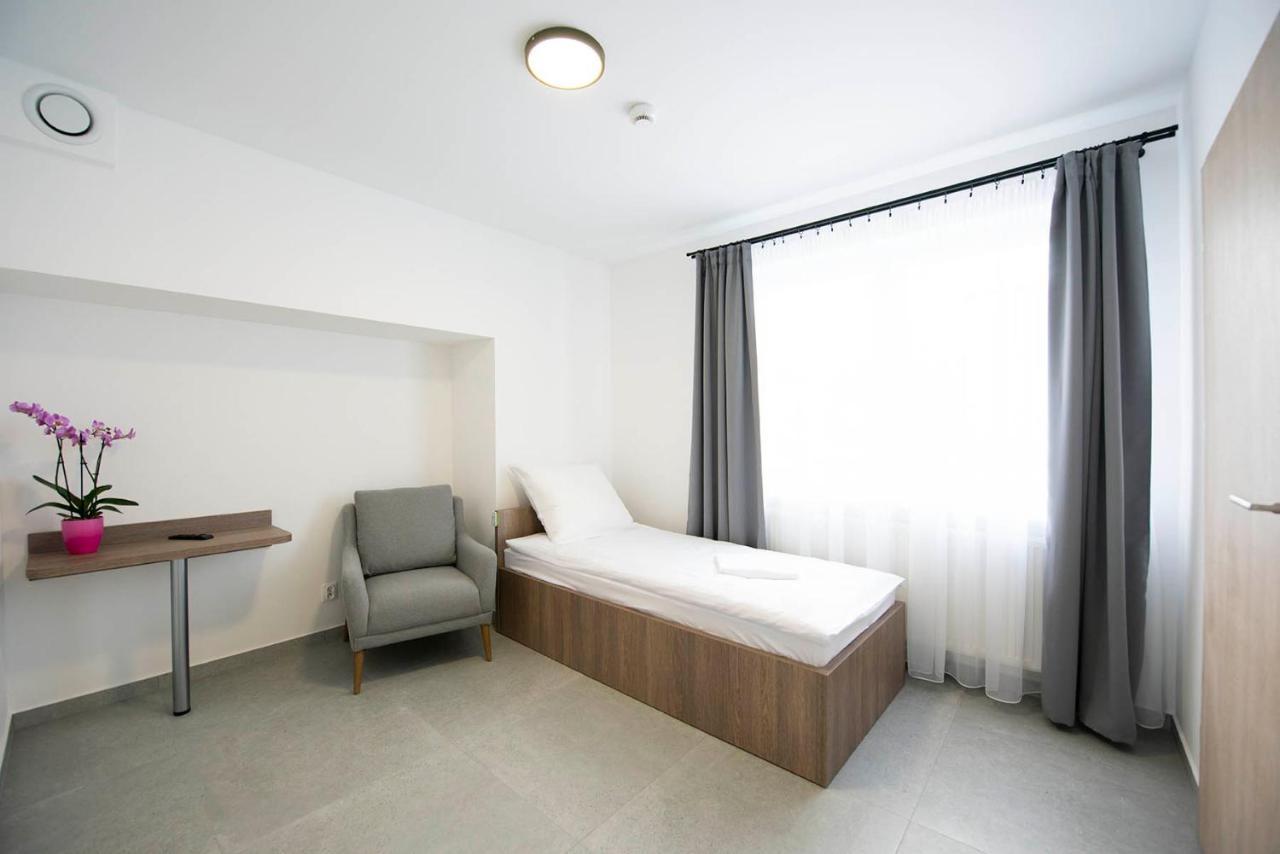 Hostel Sms Free Parking بيدغوستيا المظهر الخارجي الصورة