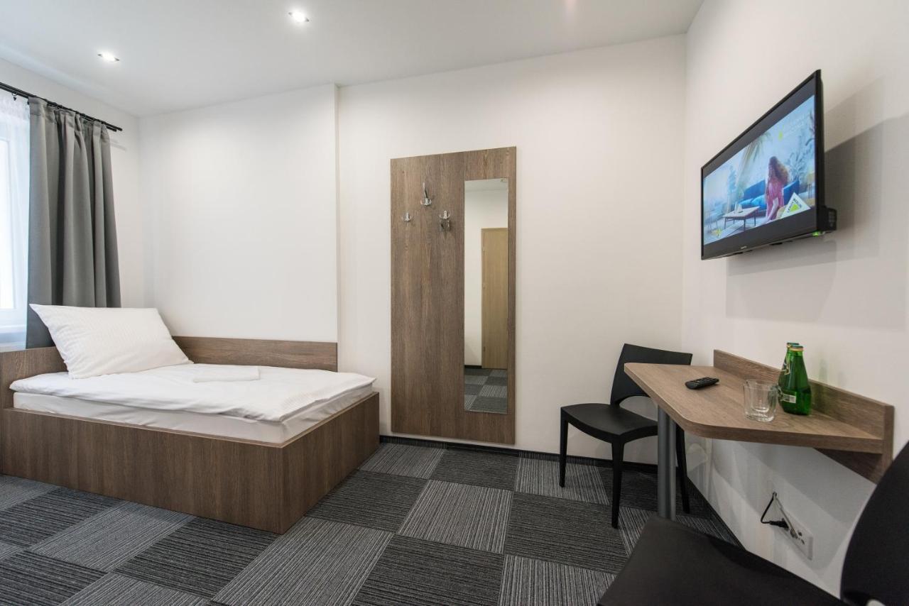 Hostel Sms Free Parking بيدغوستيا المظهر الخارجي الصورة